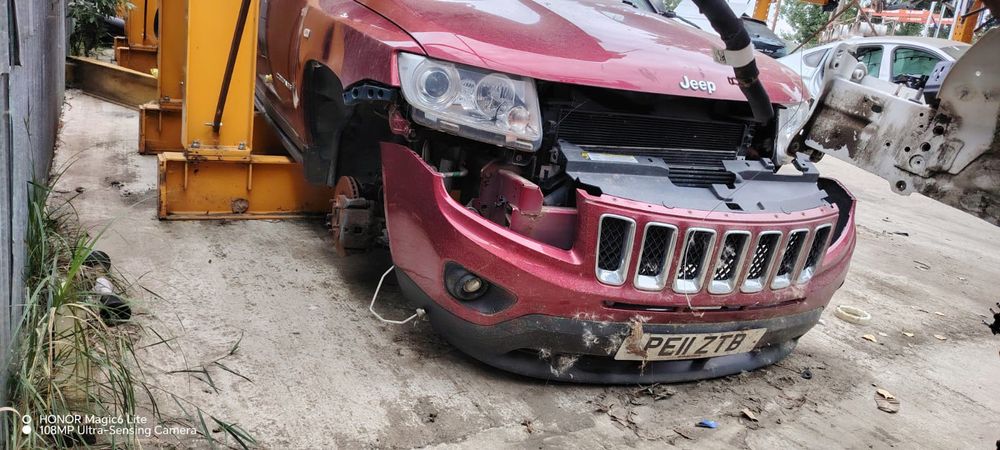 Dezmembrez Jeep Compass - 1 (facelift) (2011 - 2013), 2.2 CRD, manual