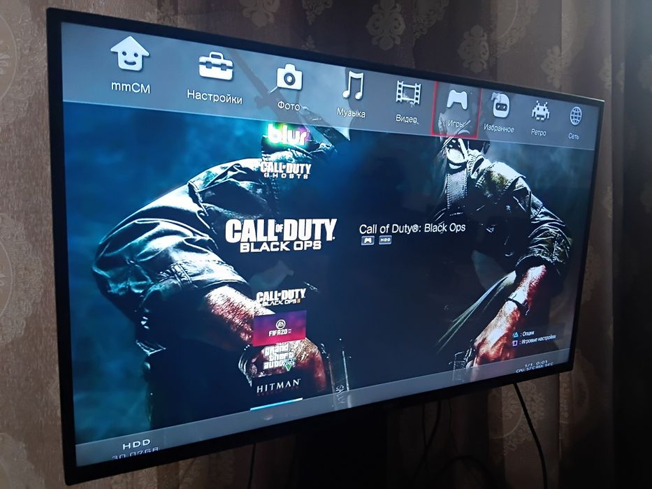 PS3 slim ideal o'yinlarni yozilgan djoystiklari bor
