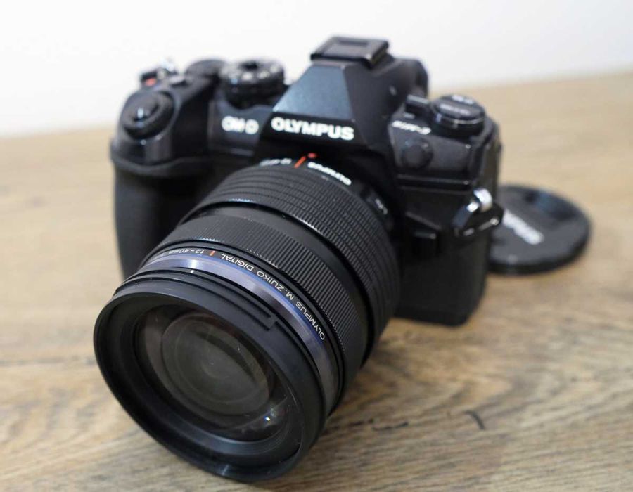 Olympus EM1 MKII kit Olympus M.Zuiko 12-40mm  f2.8 PRO
