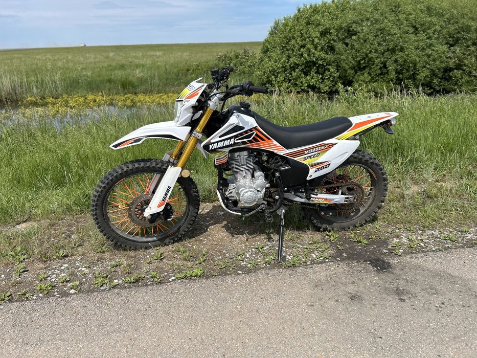 Продам эндуро мотоцикл 250куб