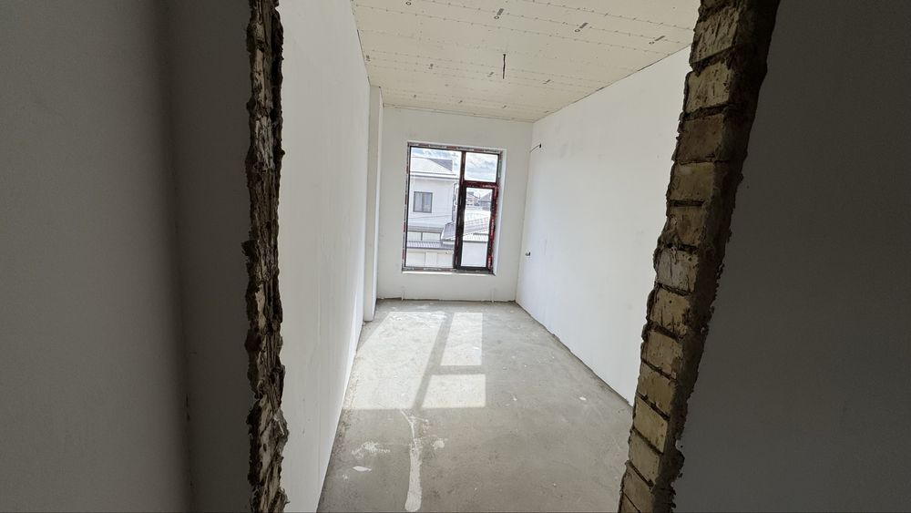 Yevro Uchaska sotiladi