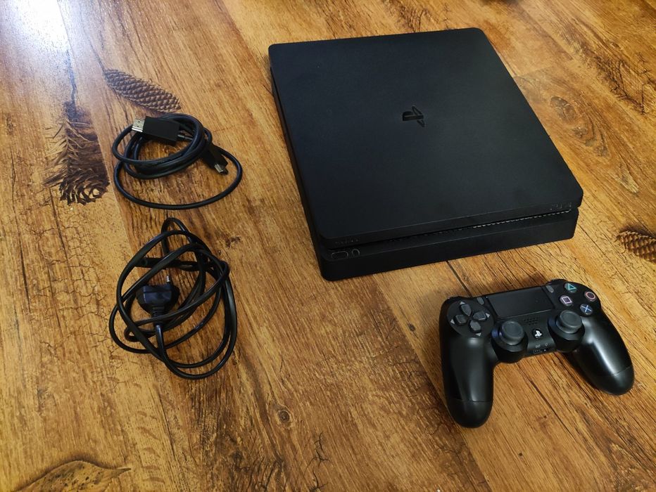 Playstation 4 ps 4 slim modat plin de jocuri