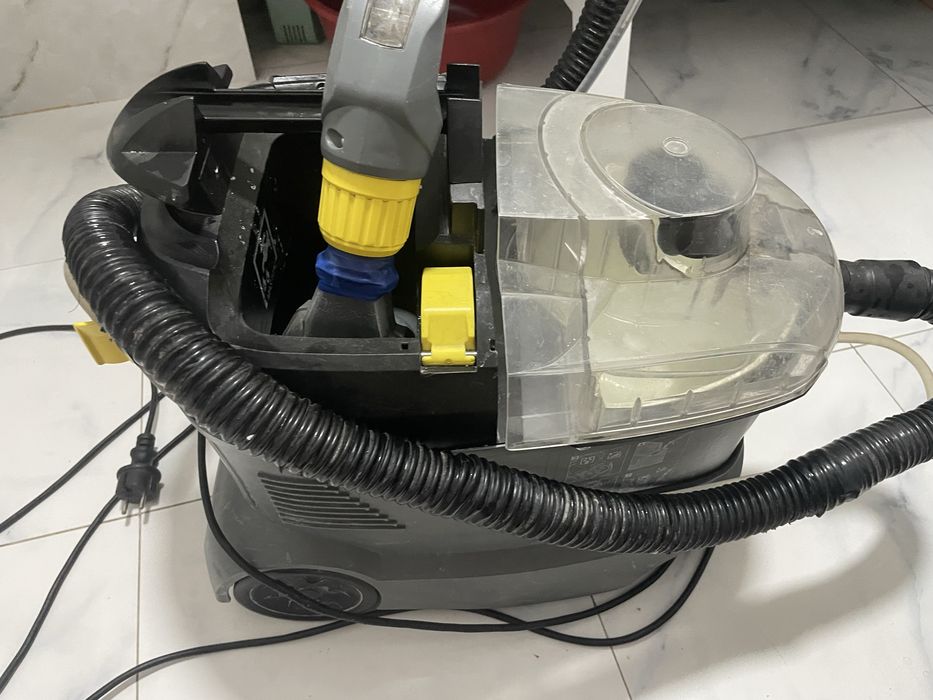 Пылесос моющий Karcher Puzzi 8/1