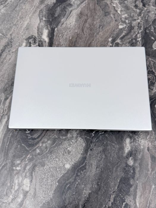 Huawei MateBook D14 i5 / 16GB RAM / 512GB SSD