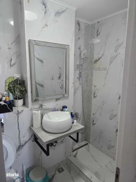 2 Camere Renovat , Metrou Dristor