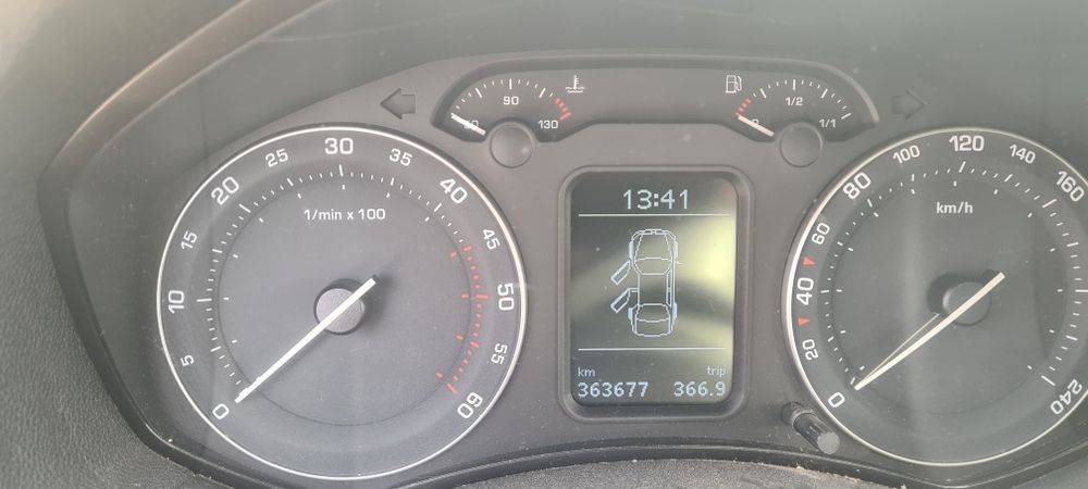 Vând skoda octavia 2