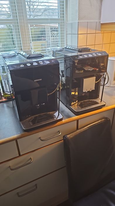 Siemens SQ 500 clasic
2000 lei
Expresor cafea 
Sa făcut service garnit