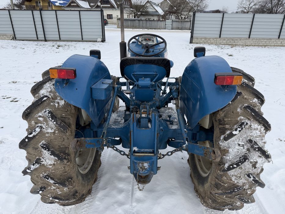 Tractor Ford 3000 . Recent adus !!