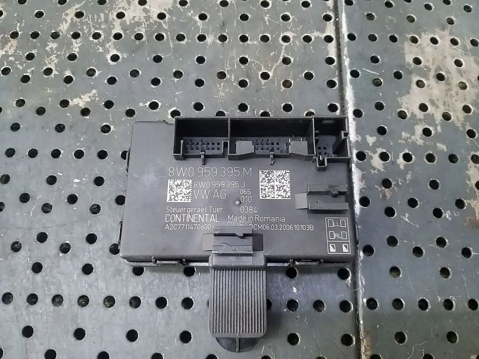 Modul calculator usa stanga spate audi a4 b9 8w 8w0959395m 8w0959395j
