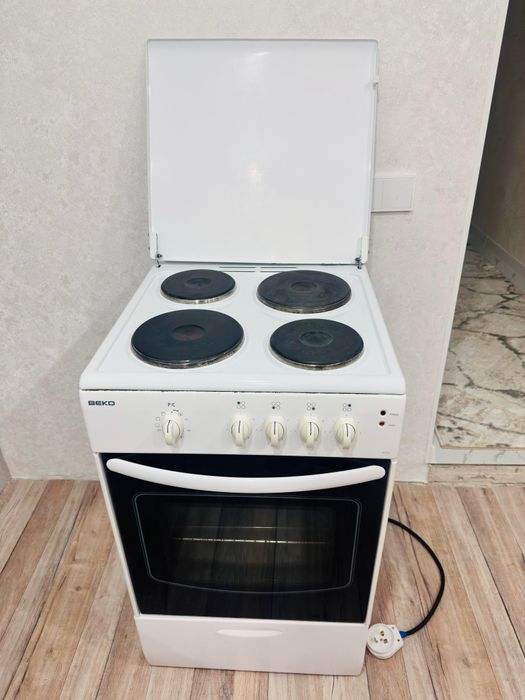 Продам электро плиту BEkO