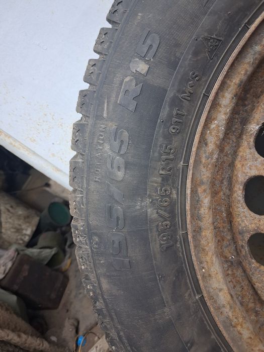 Продам зимние шины