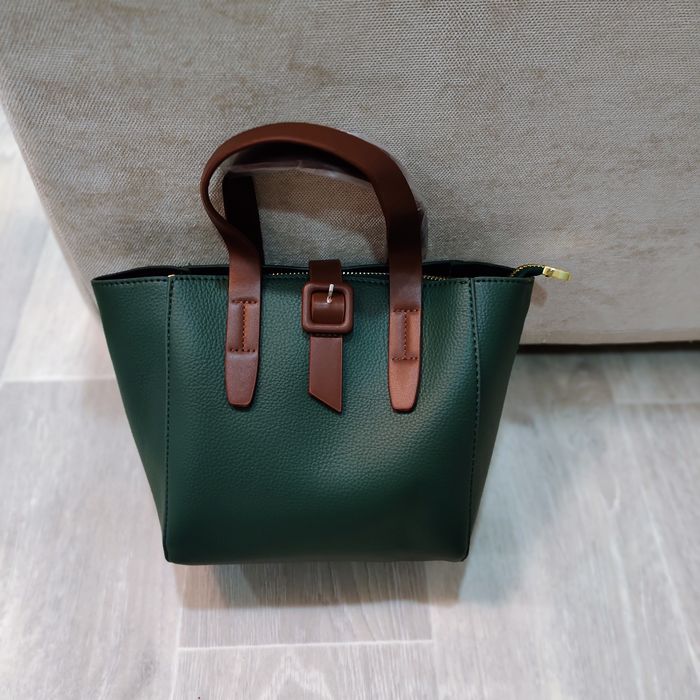 Продам новые женские сумки