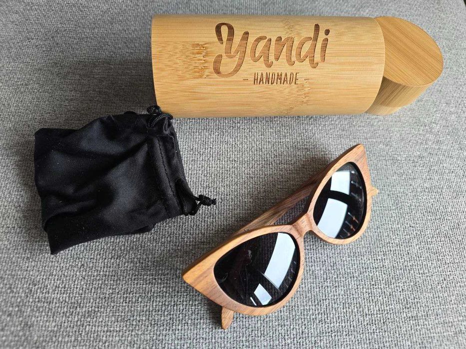 Дизайнерски дървени очила