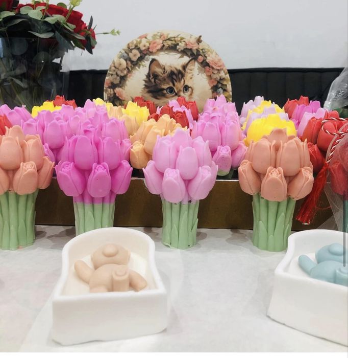 Lalele si cale pentru martisor