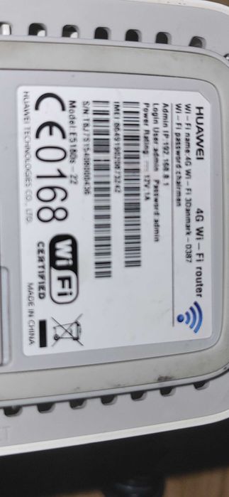 HUAWEI 4G  cu sim Router WiFi E5180s-22  liber de retea