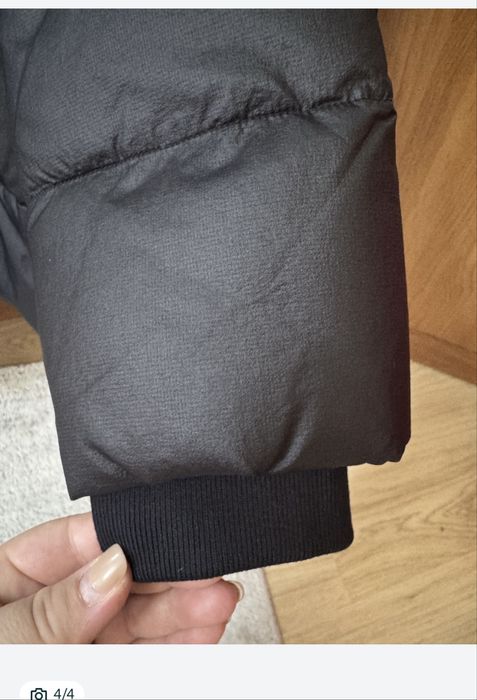 Продам женскую куртку S