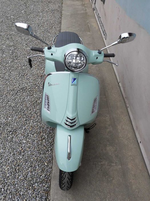 Scuter Vespa GTS 125 2025 | Rate | Leasing