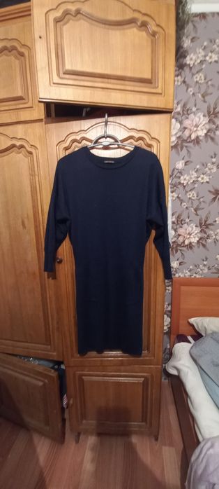 Продам платья женские