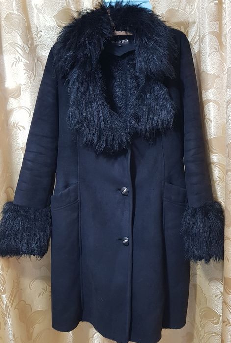 Продам зимние куртки