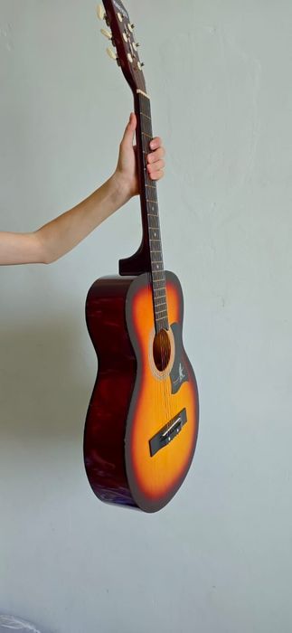 Продажа гитары состояние хорошее