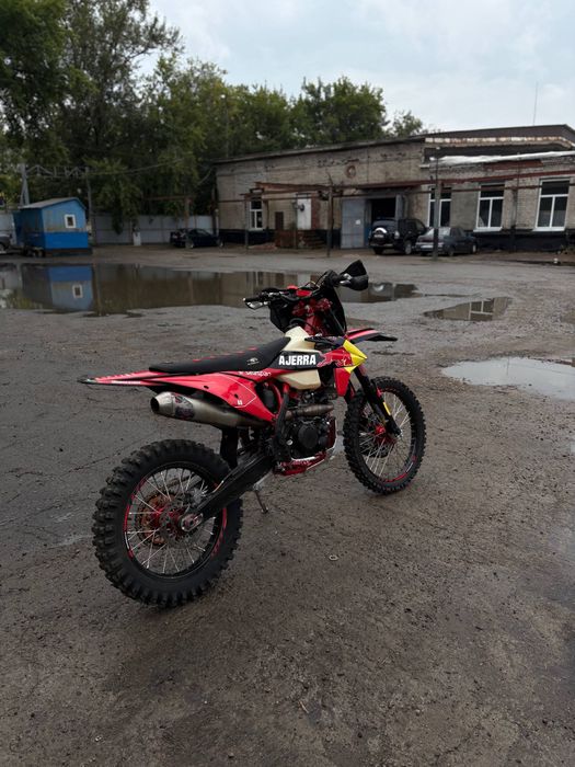 Продам эндуро ajera k8 nb300
