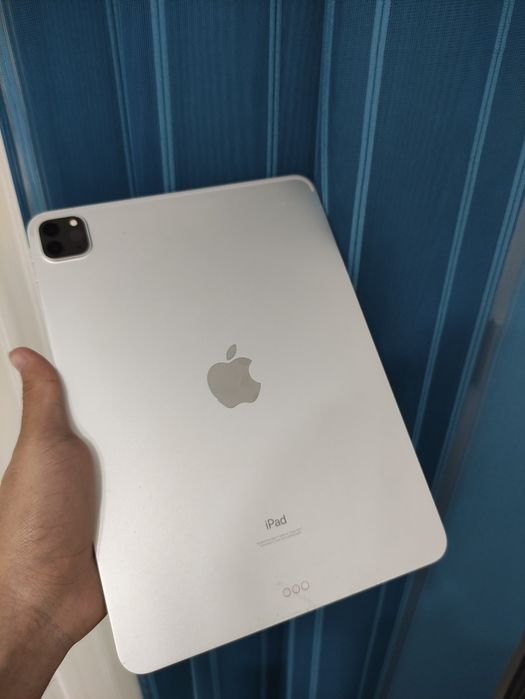 Срочно сотилад Apple Ipad 11 pro