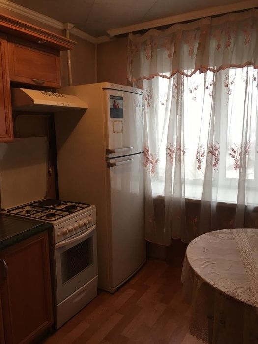 Продам 4- х  комнатную квартиру.