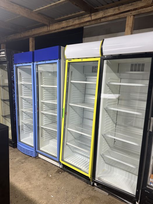 Холодильники витриный