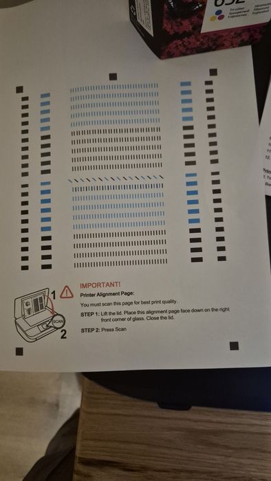 Цветен мастилен принтер със скенер и мастила HP LaserJet 5075 с три