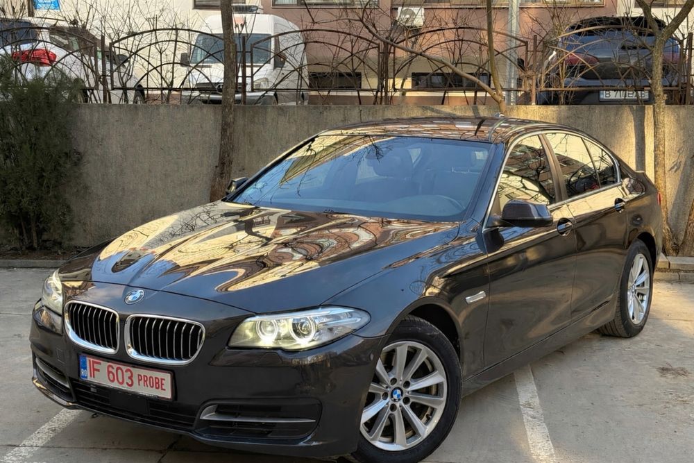 BMW F10 Facelift 520D xDrive Automat - istoric service complet .