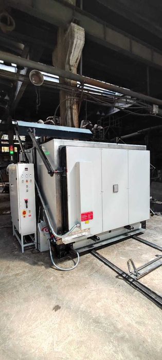 Cuptor pentru tratament termic al metalelor