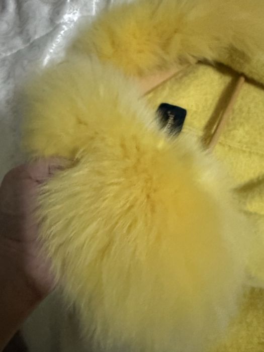 Кашмирена жилетка с яка от лисица