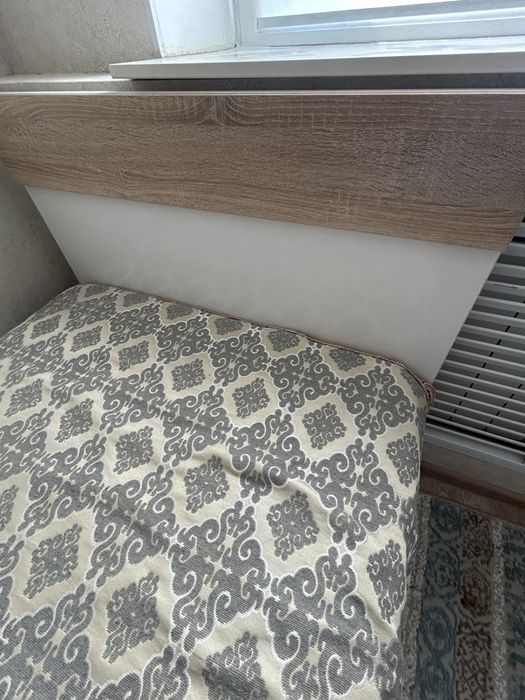 Кровать односпальная