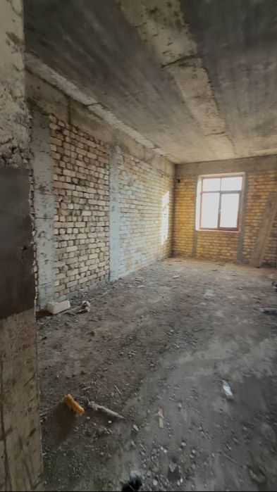 Новостройка 83 м².  3/7/8. Кадастр есть. Паркентский