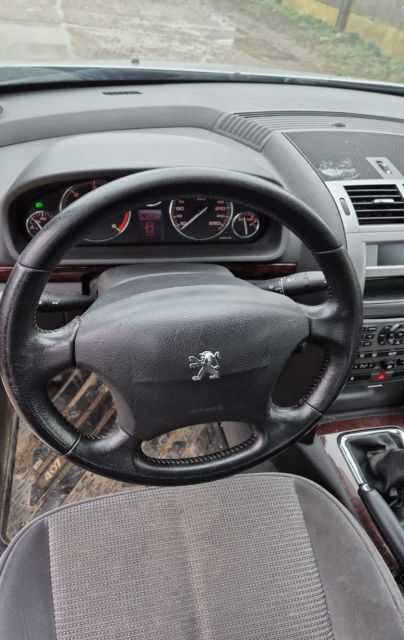 Aripa spate stanga Peugeot 407 prima generatie