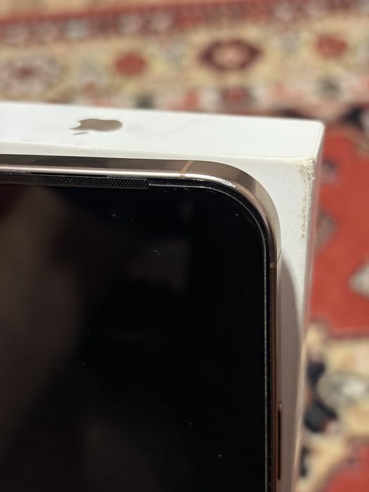 Iphone 16 pro desert