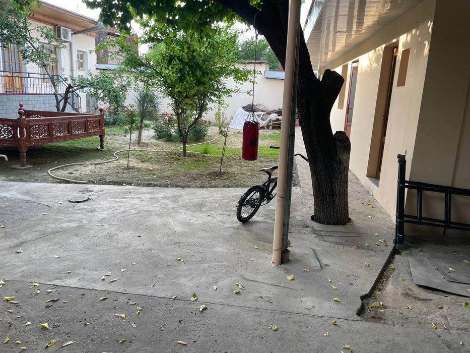 Сагбан в тупике 4.11-соток без фасада 5-ком Продаётся Участок