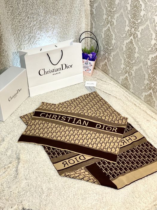 Шарфы от Бренда…