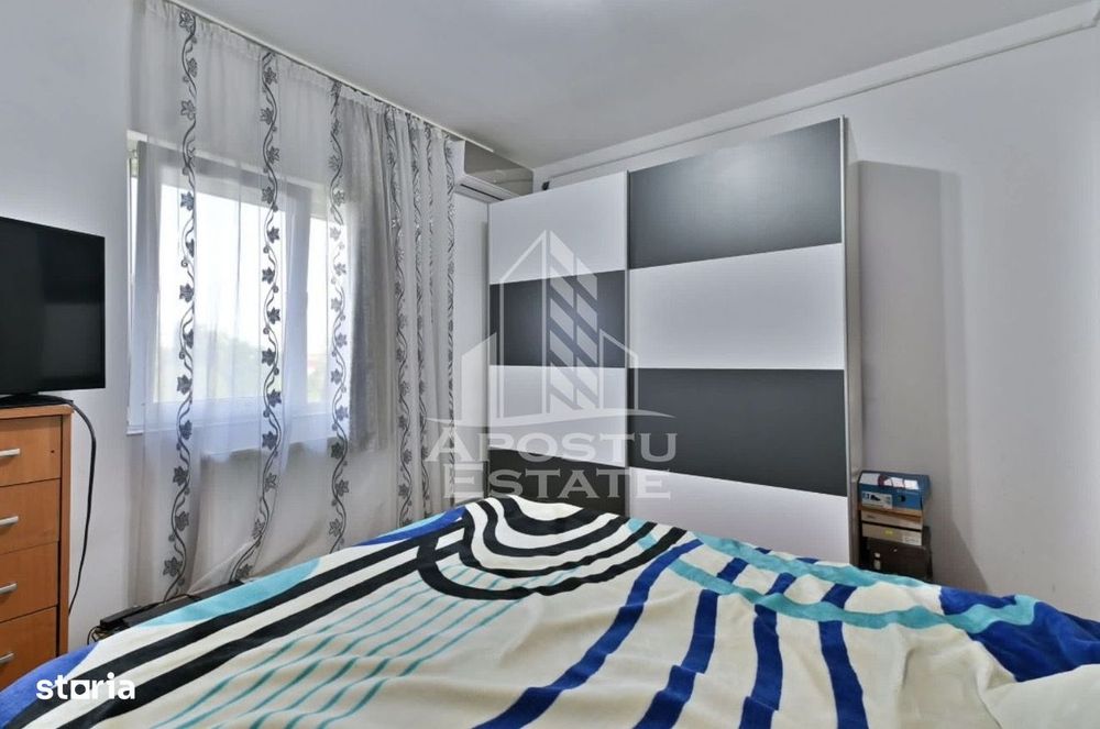 Apartament cu 3 camere de vanzare, centrala, zona Girocului, Timisoara