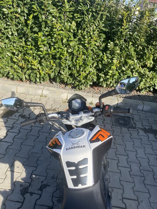 Ktm Duke Naked anul 2011