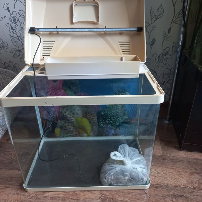 Продам аквариум разные.