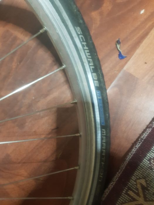 Roata de bicicletă pe 28  janta dubla din aluminiu  în  stare bună