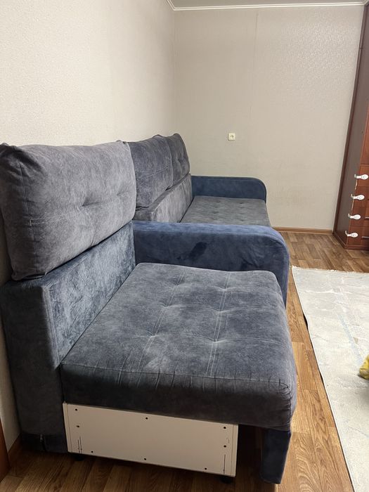 Продам угловой диван