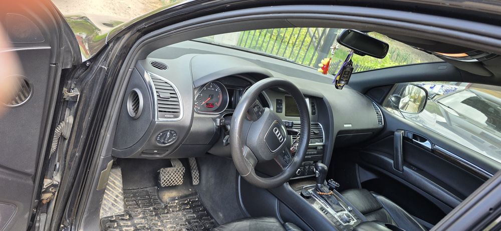 Vând Audi Q7  2007
