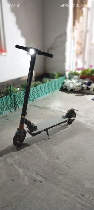 Продам электросамокат срочно