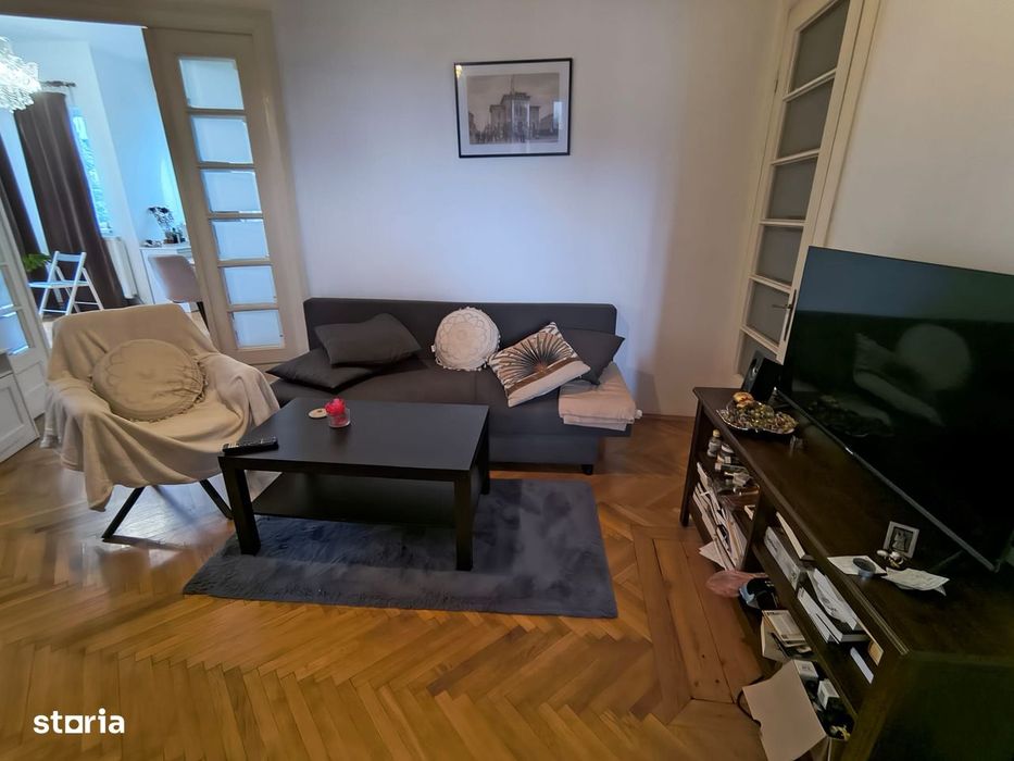 Peninsula 3 camere 84 mp pret 160.000 euro