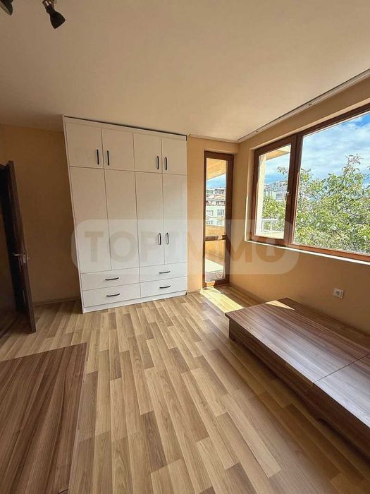 Продава се Тристаен апартамент в Варна, Левски - 79 кв.м за 2450 €/кв.м - Снимка #4