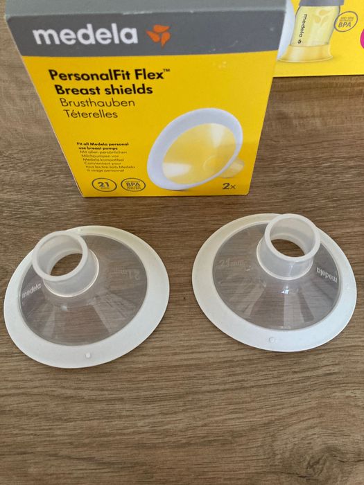 Електрическа помпа за кърма Medela Solo + 2 допълнителни фунии 21 мм