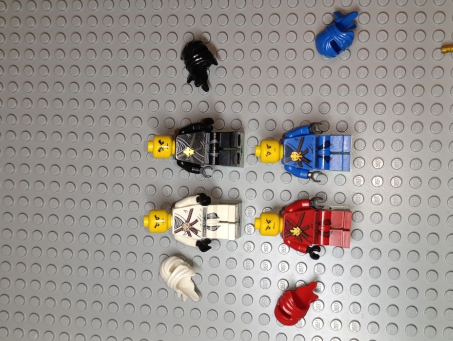 Lego Ninjago The Golden Weapons : Kai, Jay, Zane, Cole ( Pilot 2011)