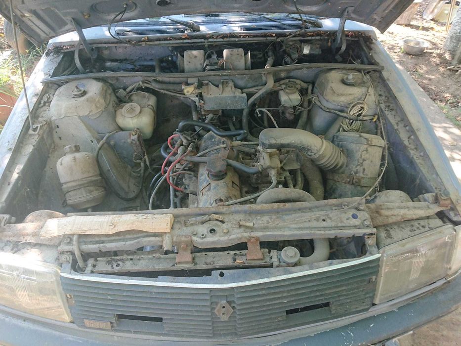 VAND Renault 18 GTL cu manual de reparatie, pentru iubitorii de restaurare